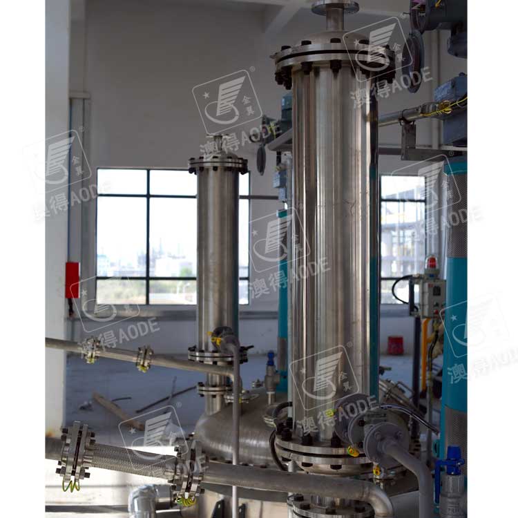 立式(shi)冷凝器(qi)